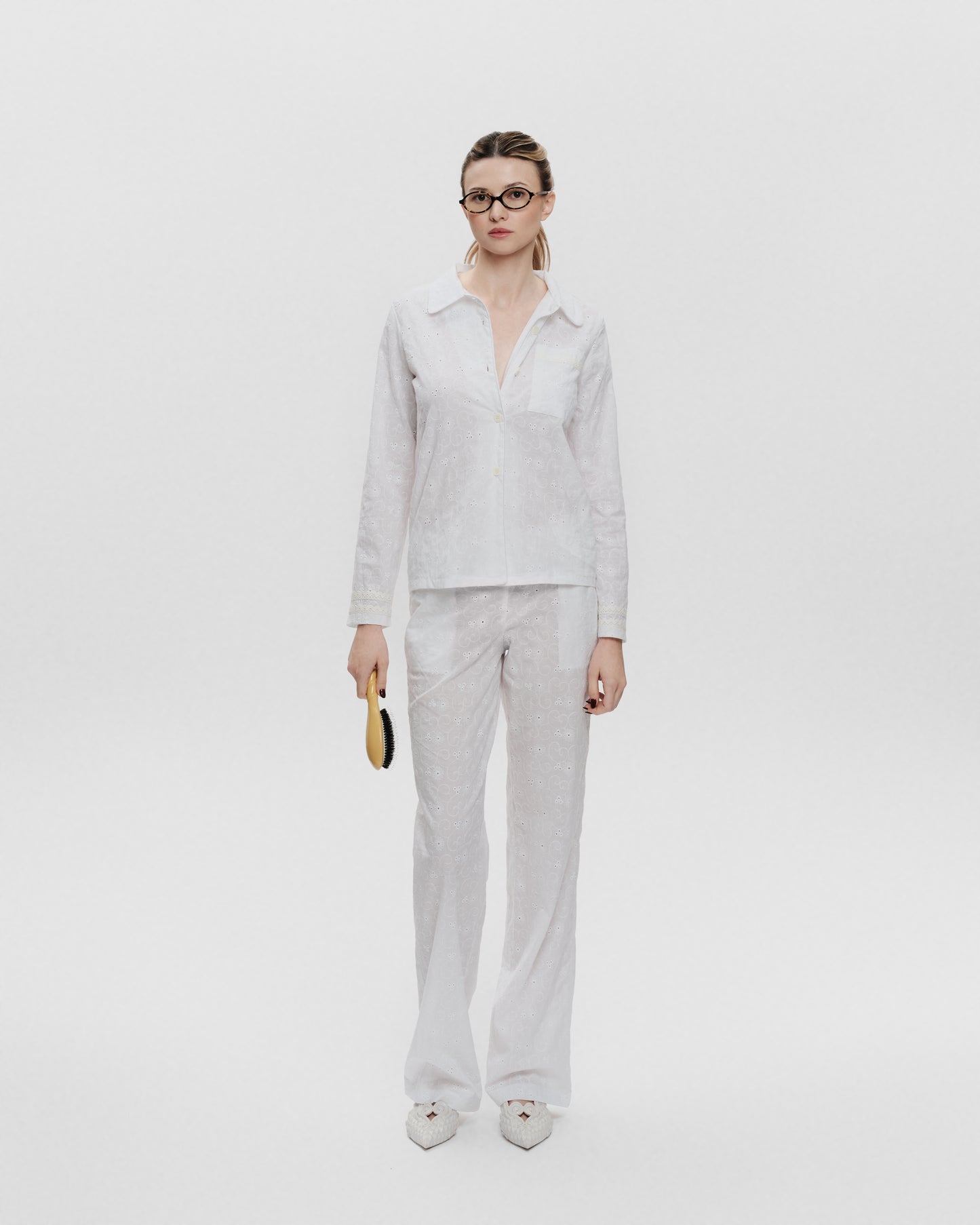 Uniform 007