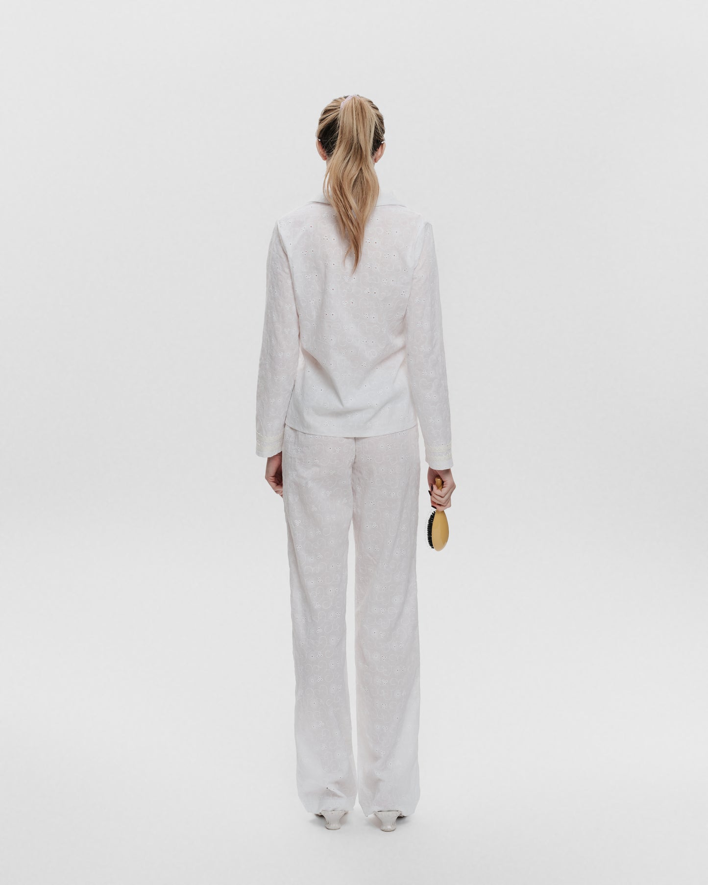 Uniform 007